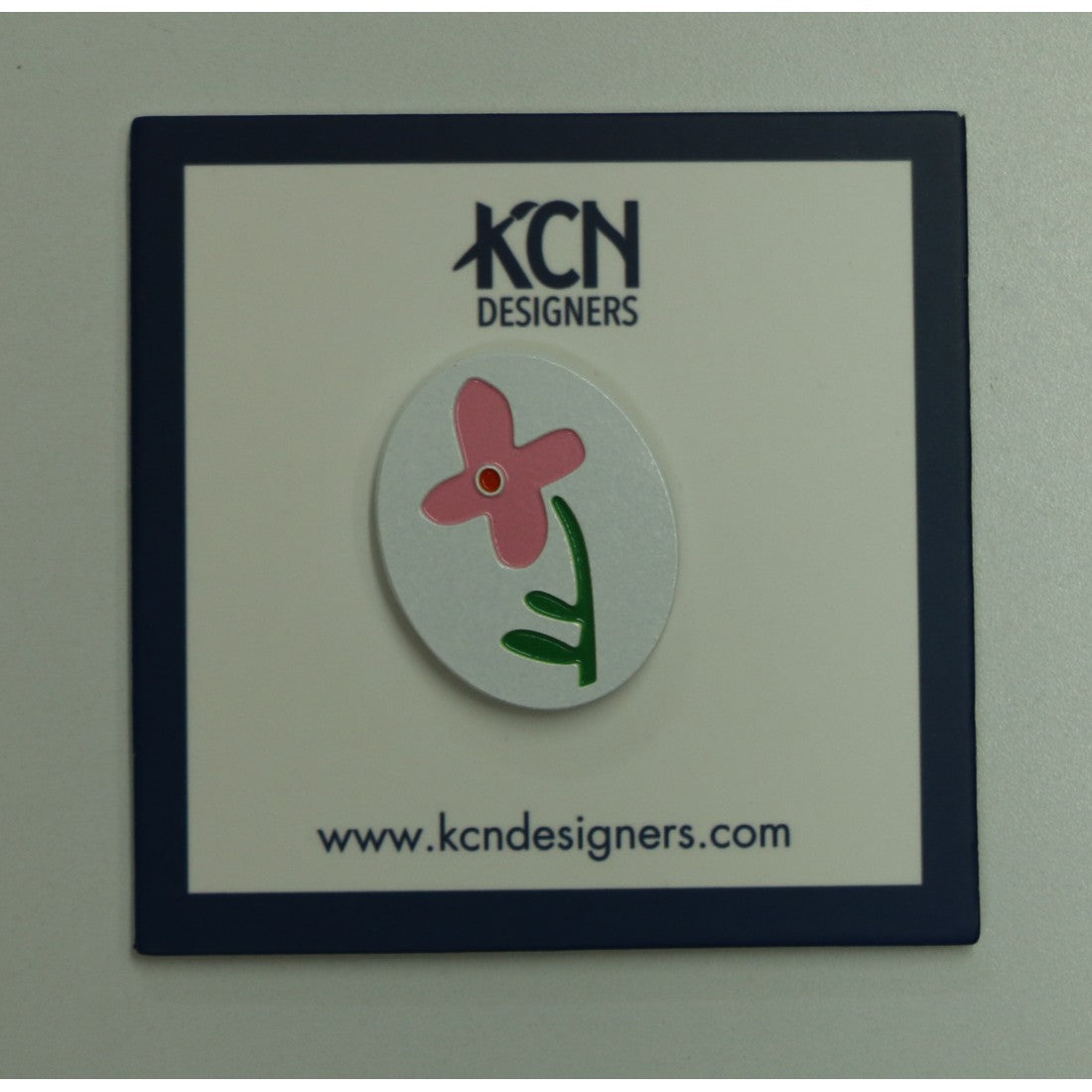 Pink Flower Tag Needle MInder