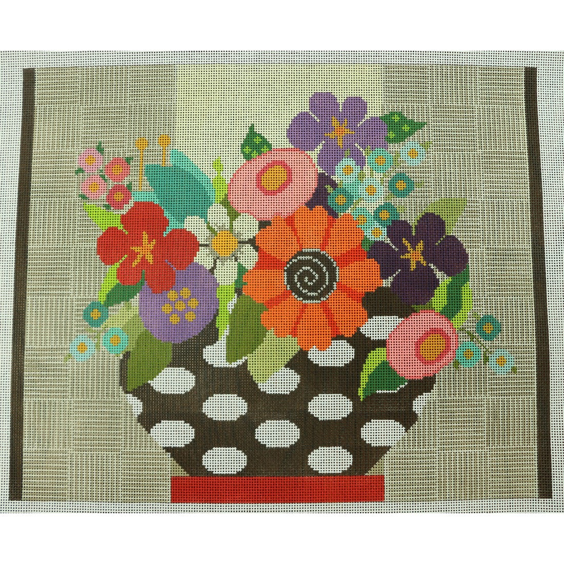 Flowers in Black/White Vase, 13 mesh