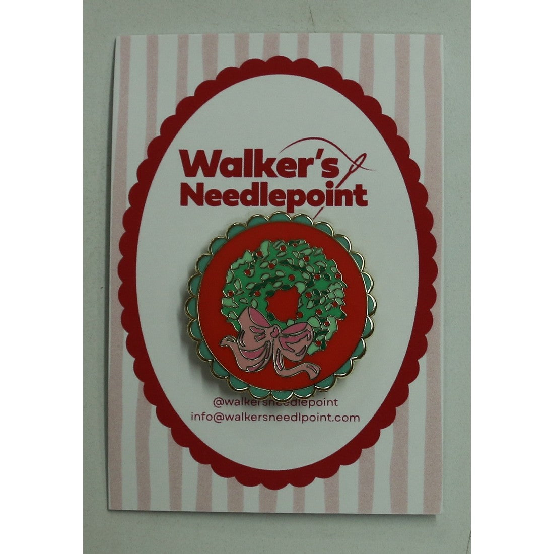Wreath Scallop Needle Minder