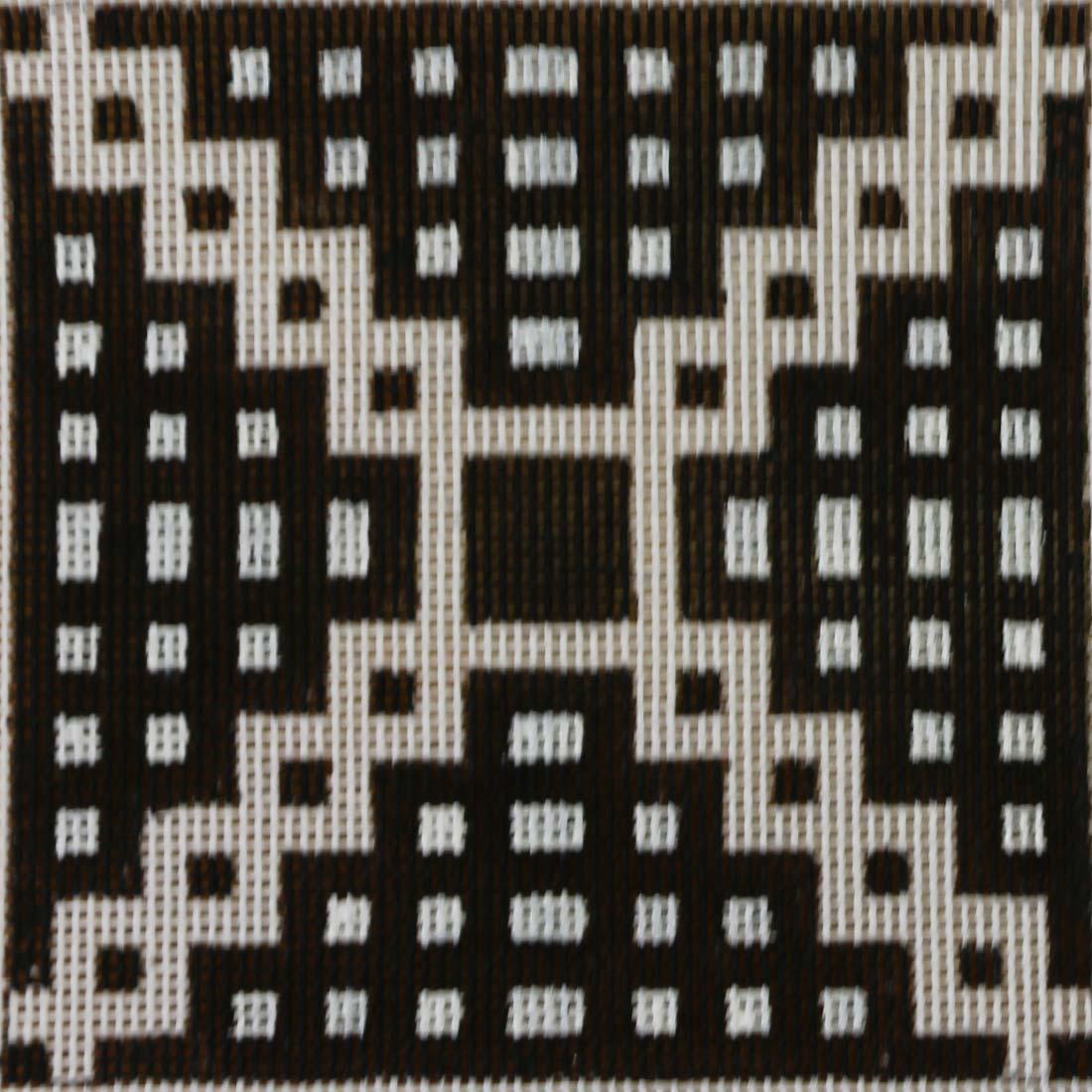 Black & White Blocks to Center