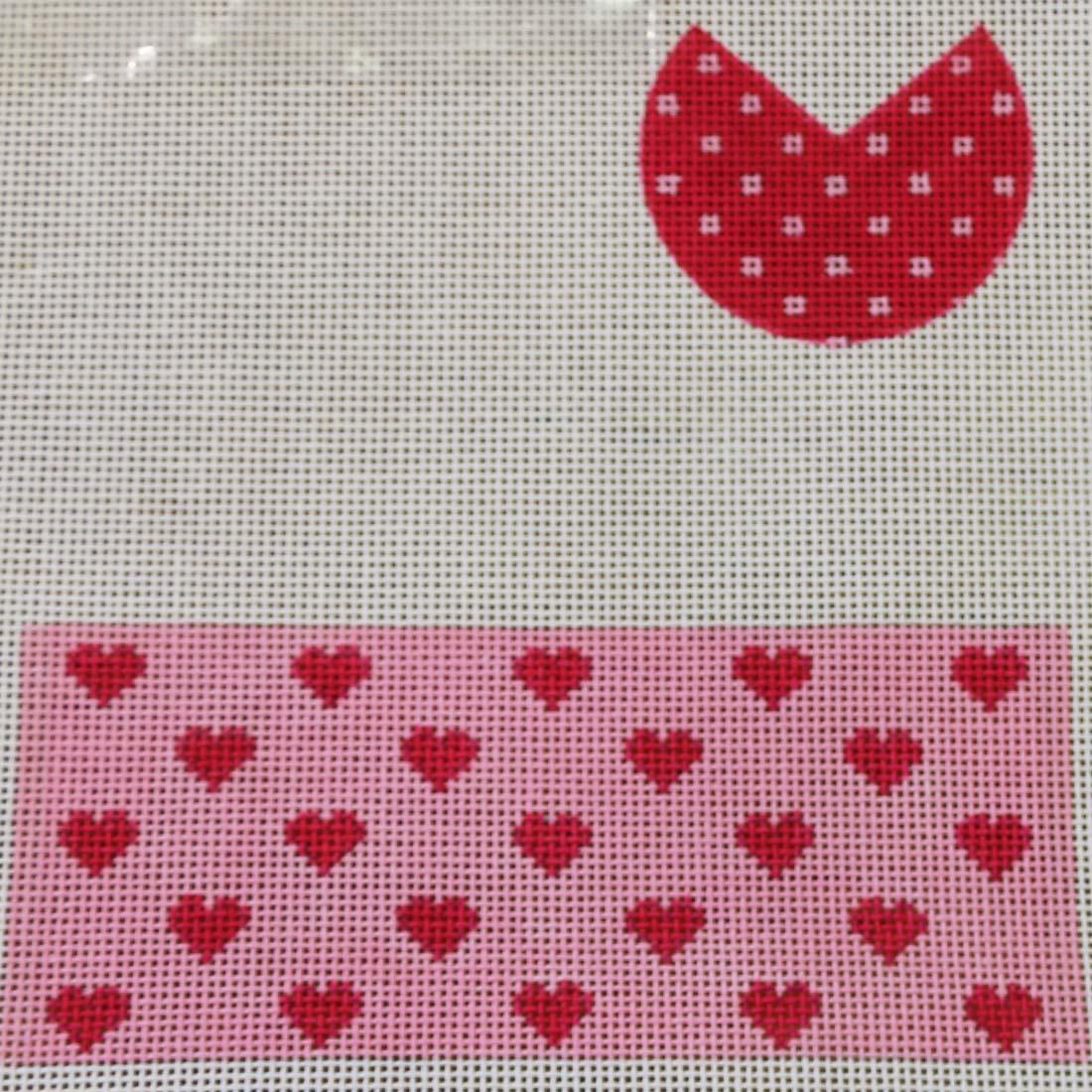 Petite Box Round w/ Hearts
