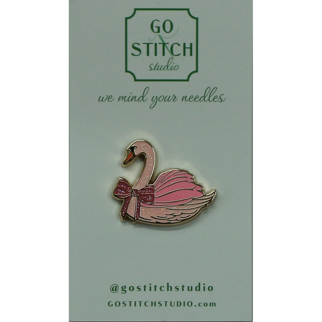 Pink Glitter Swan Needle Minder