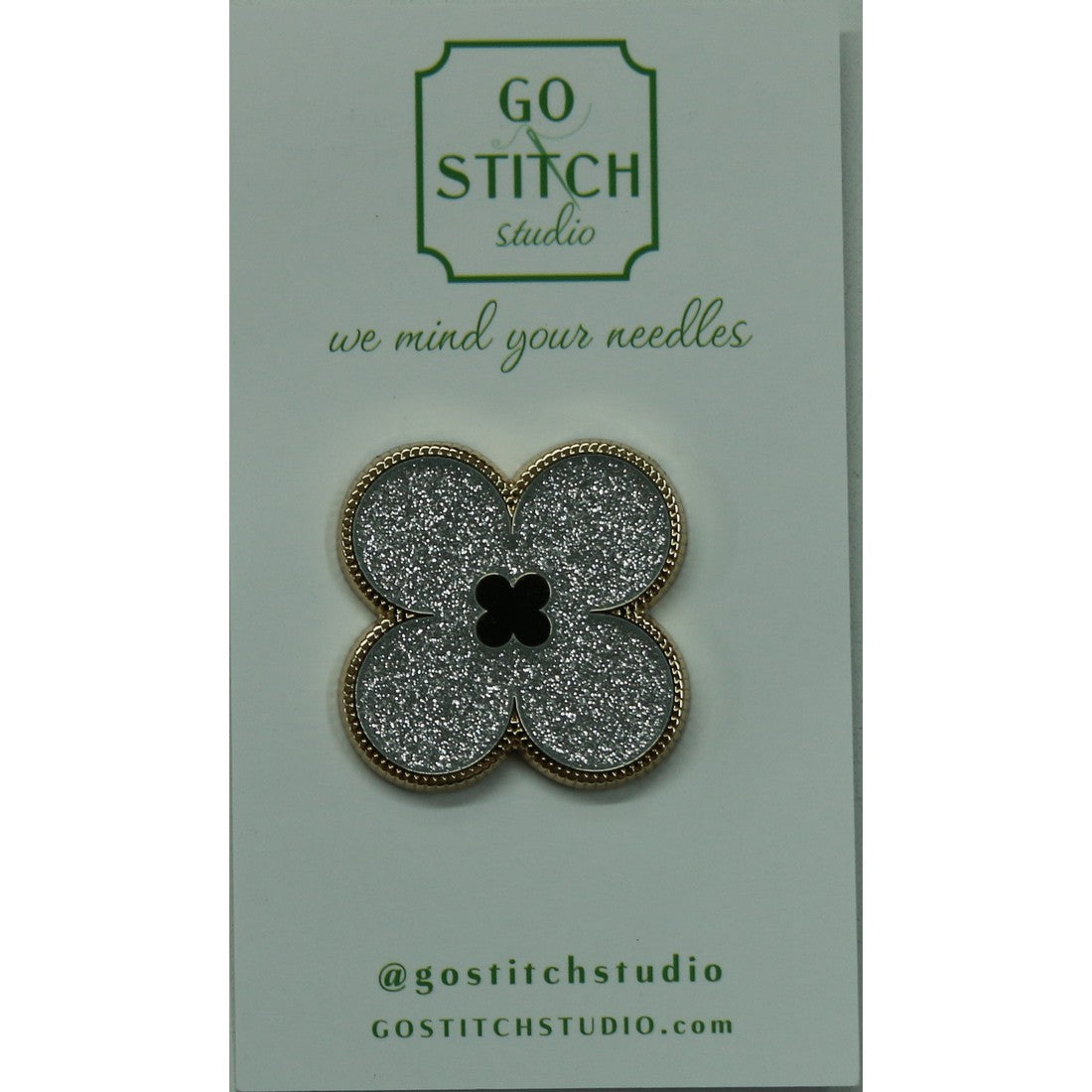 Silver Glitter Clover Needle Minder