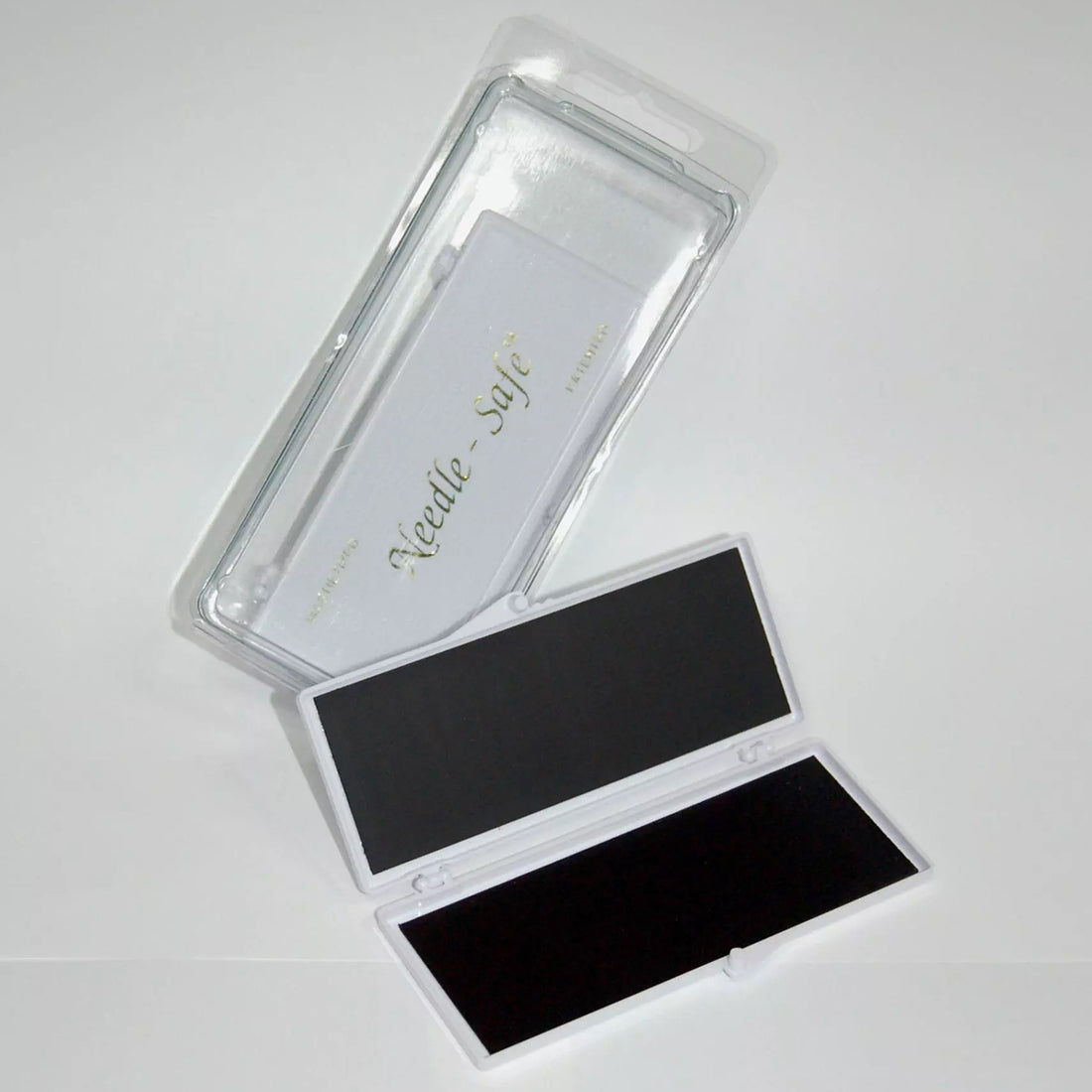 Magnetic Needle Safe