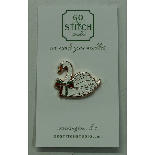 Holiday Swan Needle Minder