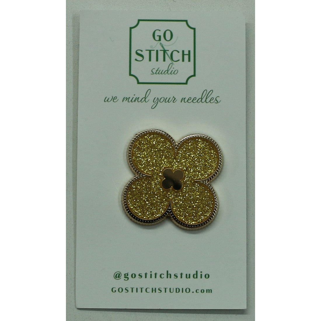 Gold Clover Needle Minder