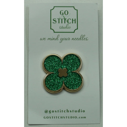 Green Clover Needle Minder