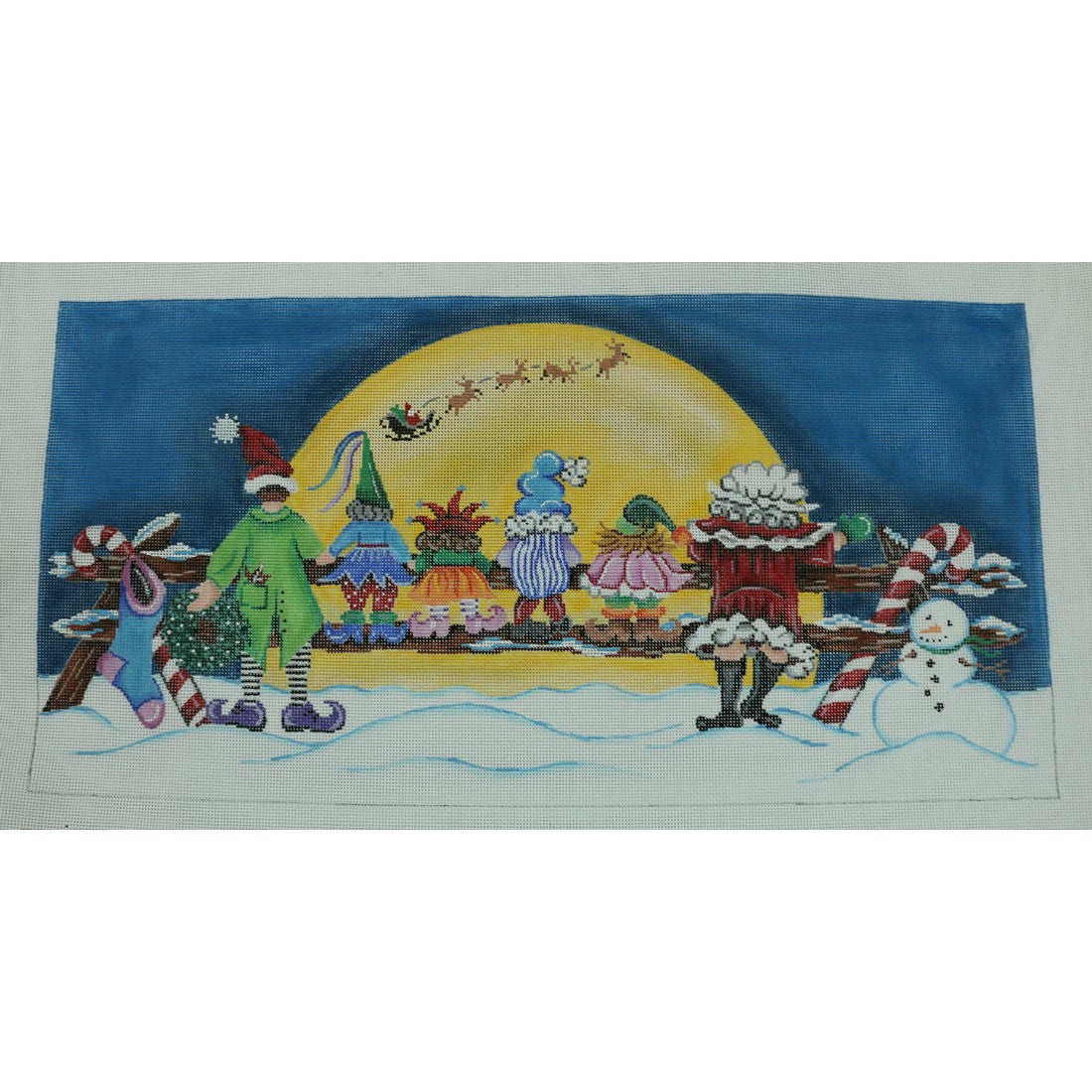Mrs. Claus & Elves on Fence