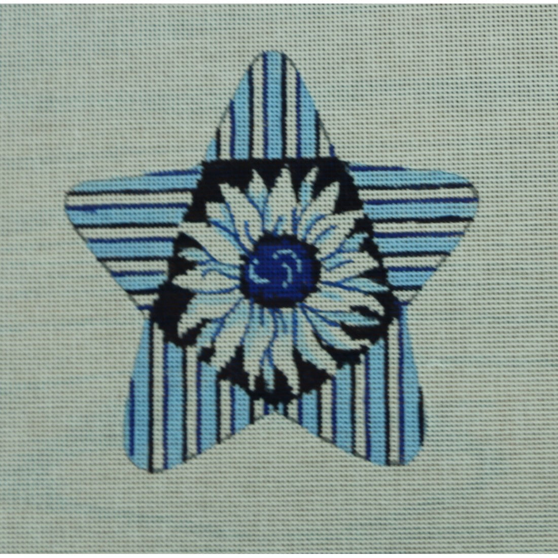 Blue/White Star, Sunflower Center
