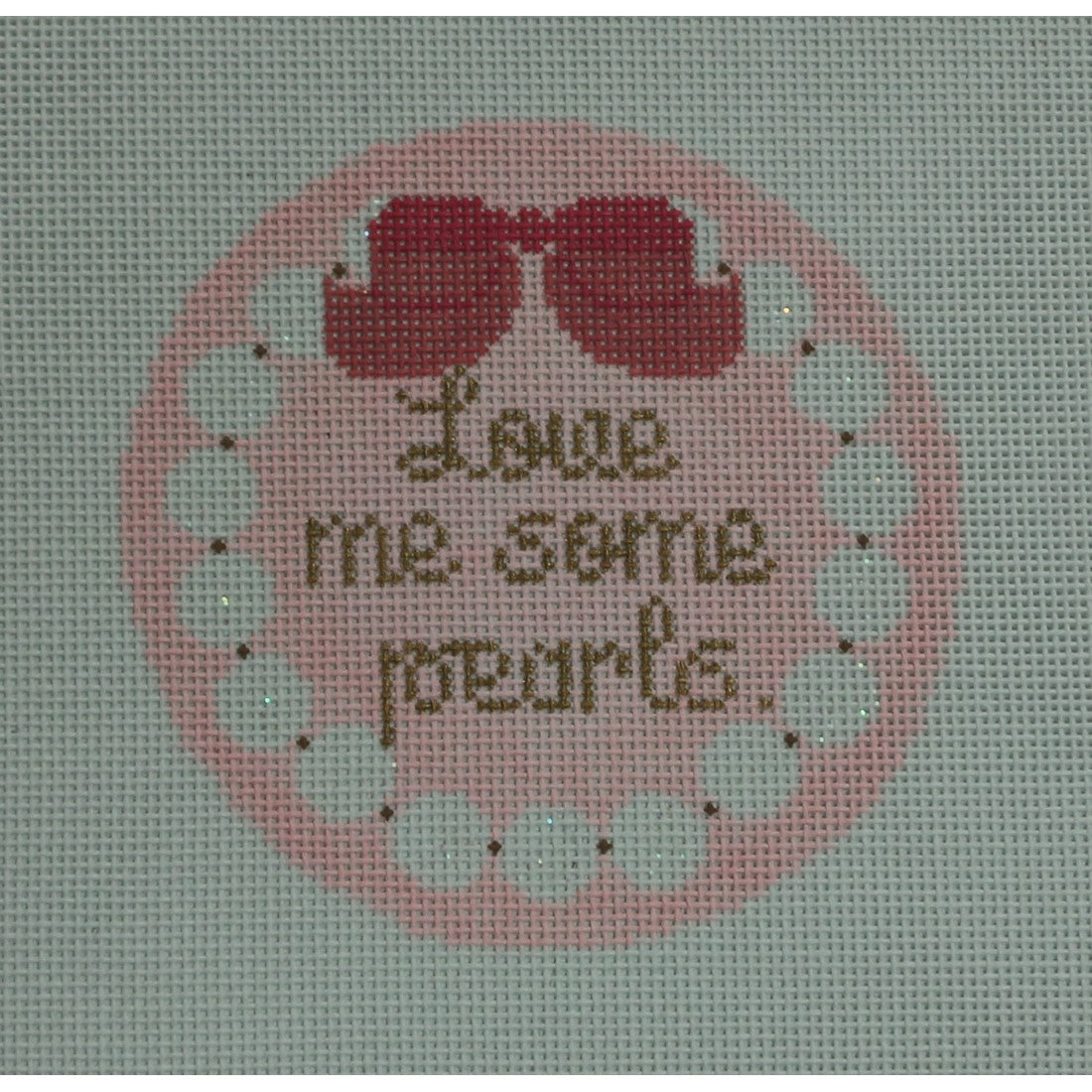 Love me some pearls, Pink