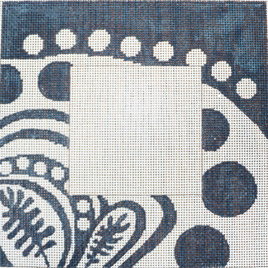 Paisley in Navy/White